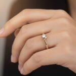 Geel gouden ring met 0.14ct. diamant