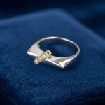 Bicolor gouden ring met 0.06ct.