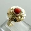 Geel gouden bloedkoraal ring