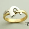 Wit- en geel gouden ring met solitair briljant