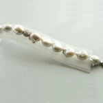Parelarmband met zirkonia en barok parels
