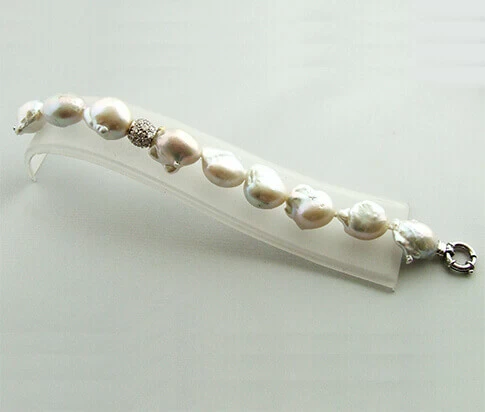 Parelarmband met zirkonia en barok parels