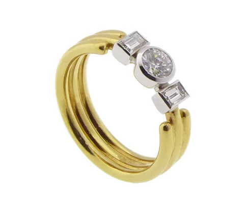 Gouden ring met diamant en briljant