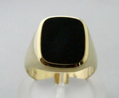 Gouden zegelring met lagensteen