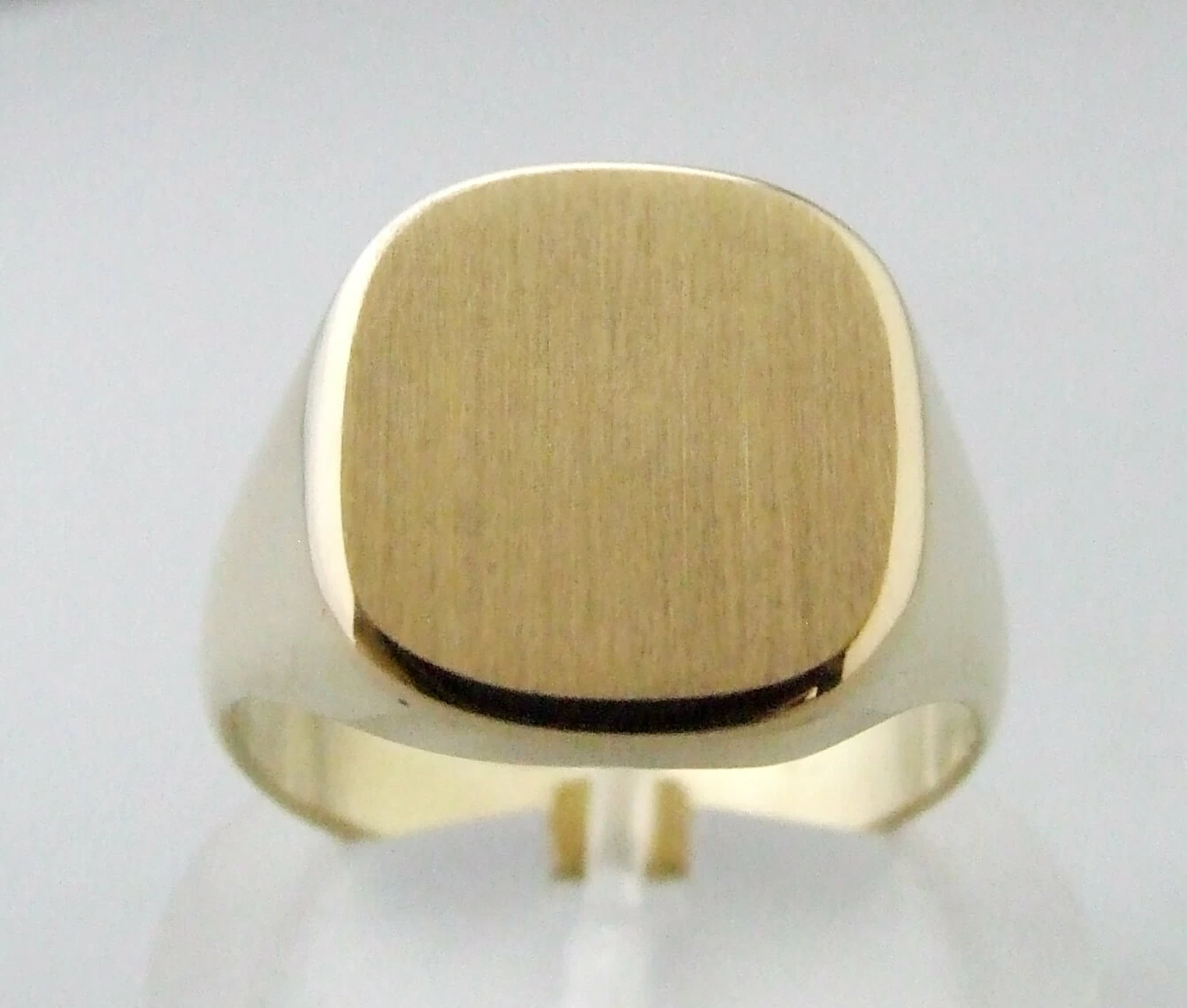Heren geel gouden zegelring