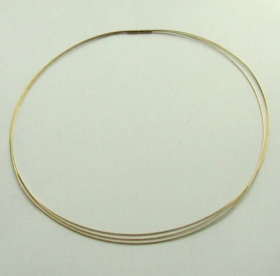 Geel gouden choker
