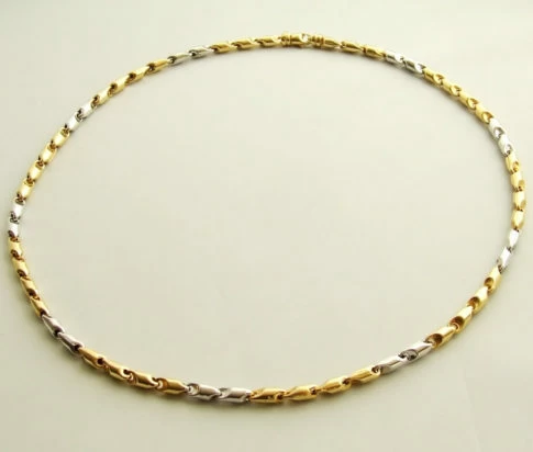 Bicolor gouden Christian collier