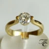 Gouden ring met solitair briljant