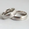 Wit gouden trouwringen met diamanten