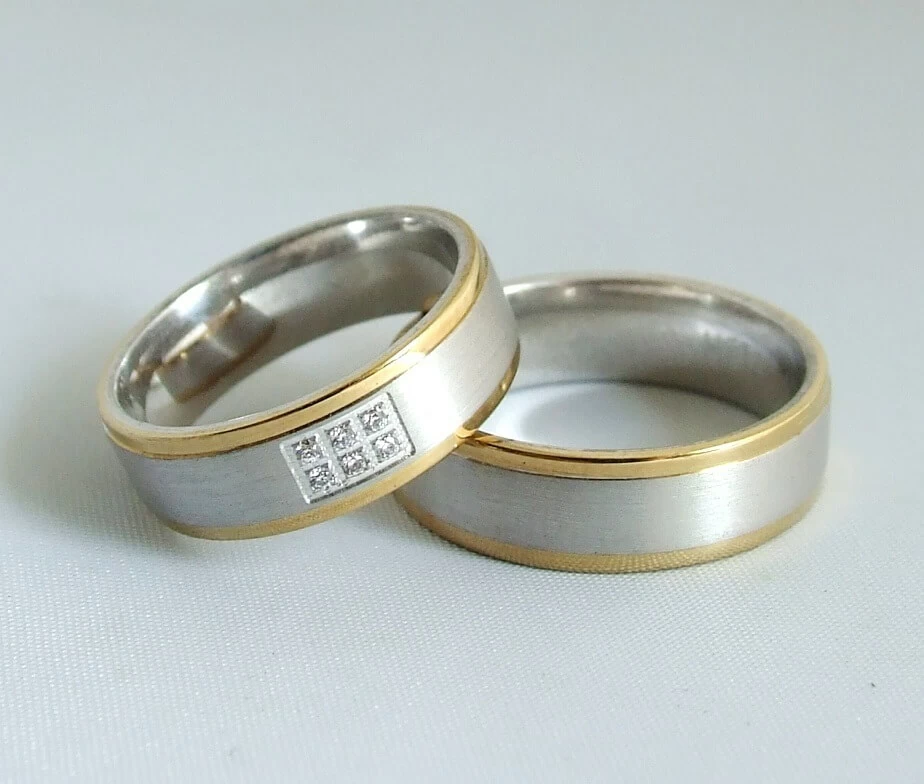 Bicolor Christian trouwringen met diamanten