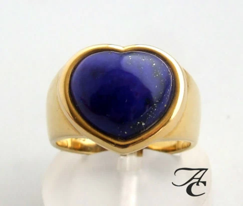 Gouden harten ring met Lapis Lazuli