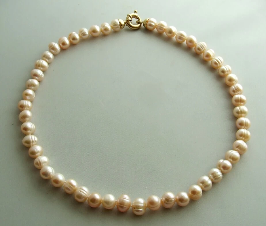 Parelcollier met gouden slot
