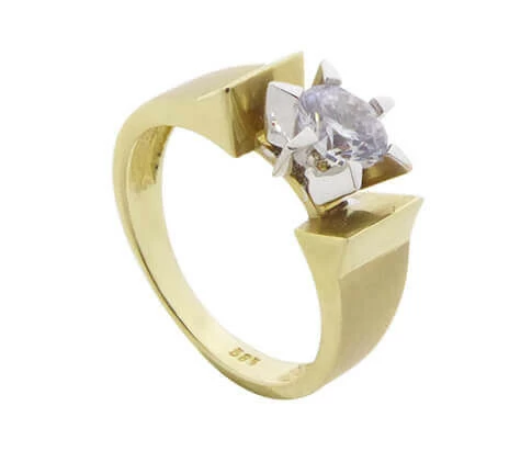 Geel gouden ring met zirkonia