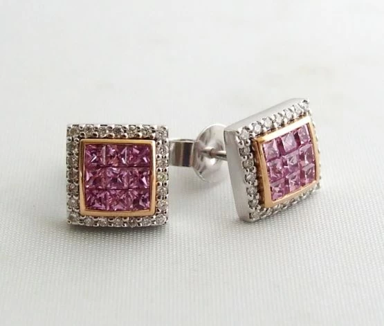 Wit gouden oorbellen met diamanten en amethyst