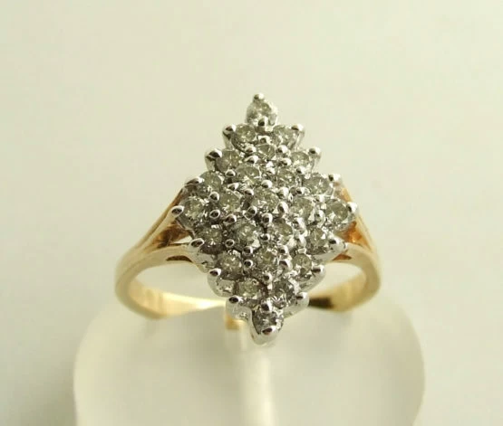 Gouden ring met diamanten