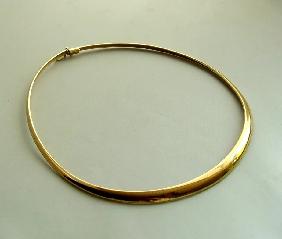 Gouden Omega collier