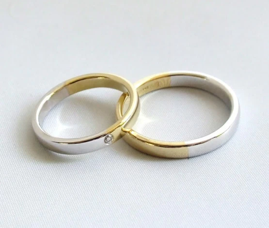 Bicolor Christian trouwringen met diamant