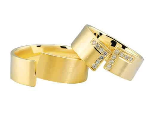 Gouden trouwringen met diamanten