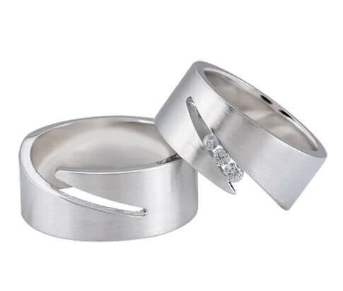 Wit gouden diamanten trouwringen 0.11 ct.
