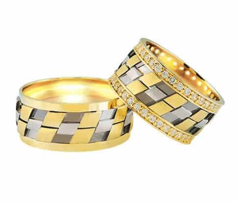 Bicolor trouwringen 0.74 ct. diamanten