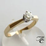 Geel gouden ring met solitair briljant Geel gouden ring met solitair briljant