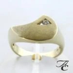Geel gouden diamanten Atelier Christian ring