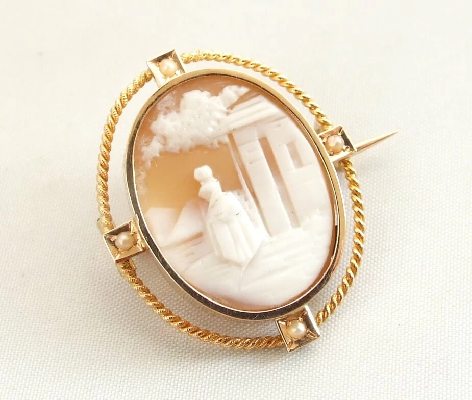 Gouden broche camee