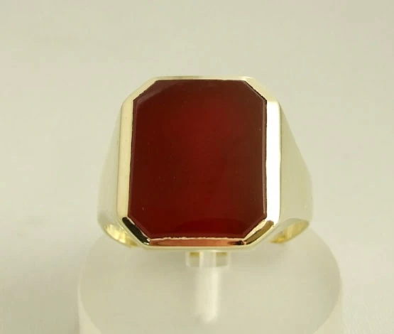 Gouden ring met carneool