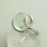 Wit gouden ring met beryl en diamant Wit gouden ring met beryl en diamant