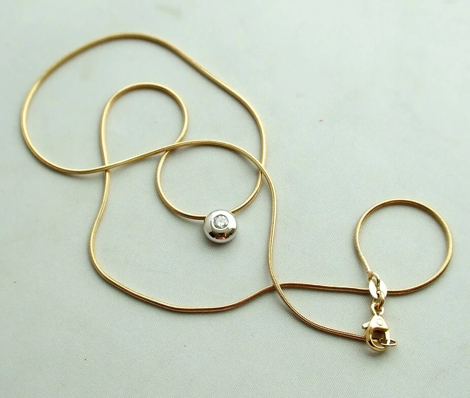 Gouden collier met hanger