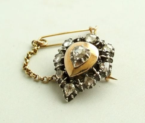 Antieke broche met diamant