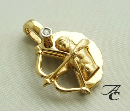Boogschutter hanger met clipsluiting