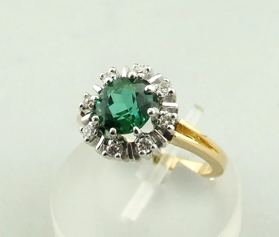 Bicolor ring met diamant en synthetische toermalijn