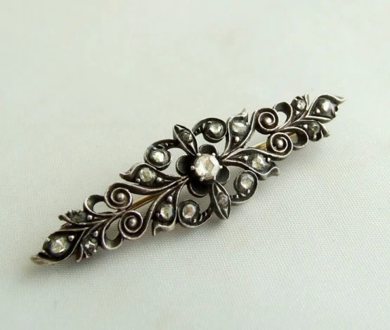 Antieke broche met roosdiamant