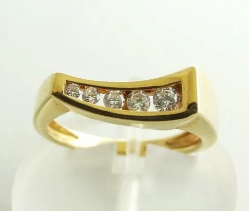 Geel gouden occasion ring met zirkonia