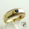 Gouden harten ring met diamanten en saffieren