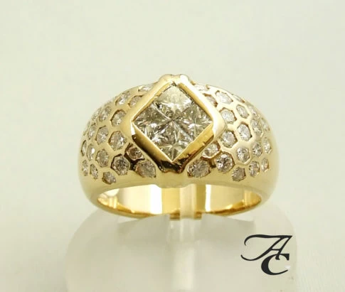 Geel gouden Atelier Christian diamanten ring