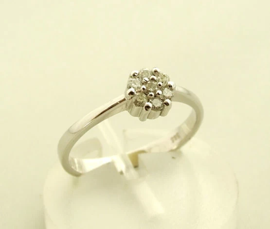 Christian wit gouden ring met diamant