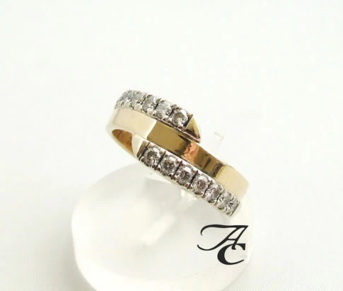 Gouden ring met 2 rijen briljanten