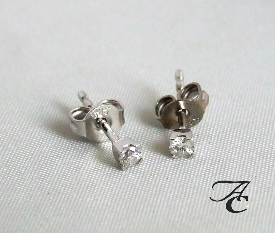 Atelier Christian wit gouden oorbellen met diamant