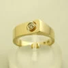 Geel gouden ring met Christian diamant