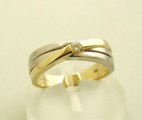 Bicolor slagring met diamant
