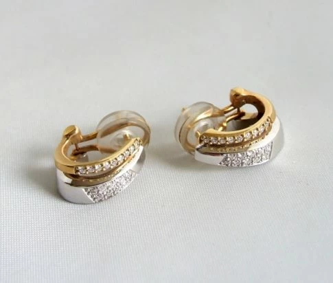 Geel- en wit gouden oorbellen met diamanten
