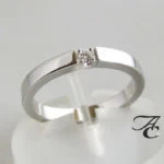 Atelier Christian wit gouden ring met diamanten