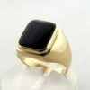 Gouden ring met onyx