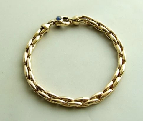 Gouden armband met saffier
