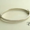 Wit gouden slavenarmband