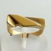 Gouden ring relief
