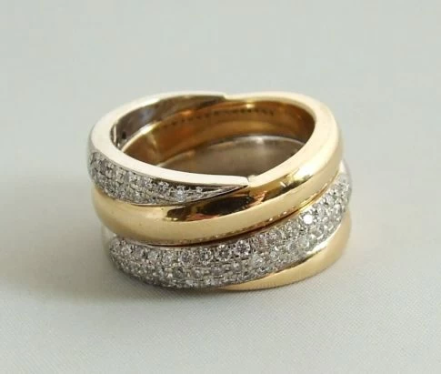 18 karaat gouden ring met briljanten
