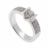 Wit gouden ring met briljant geslepen diamanten
